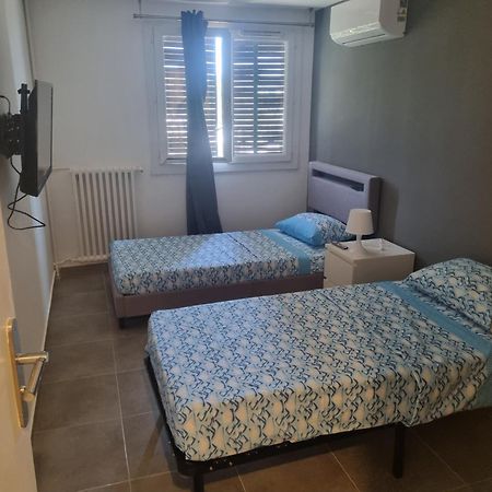 ניס Chambre Privative Renove 2024, Climatisation, Tramway Sur Place , 12 Min Centre, 16 Min Plage, Apercu Lateral Mer, 2 Wc Avec 2 Salle De Bain, Private Room Renovated 2024, Air-Conditioned , Tram On Spot, 2 Toilets And 2 Bathrooms מראה חיצוני תמונה