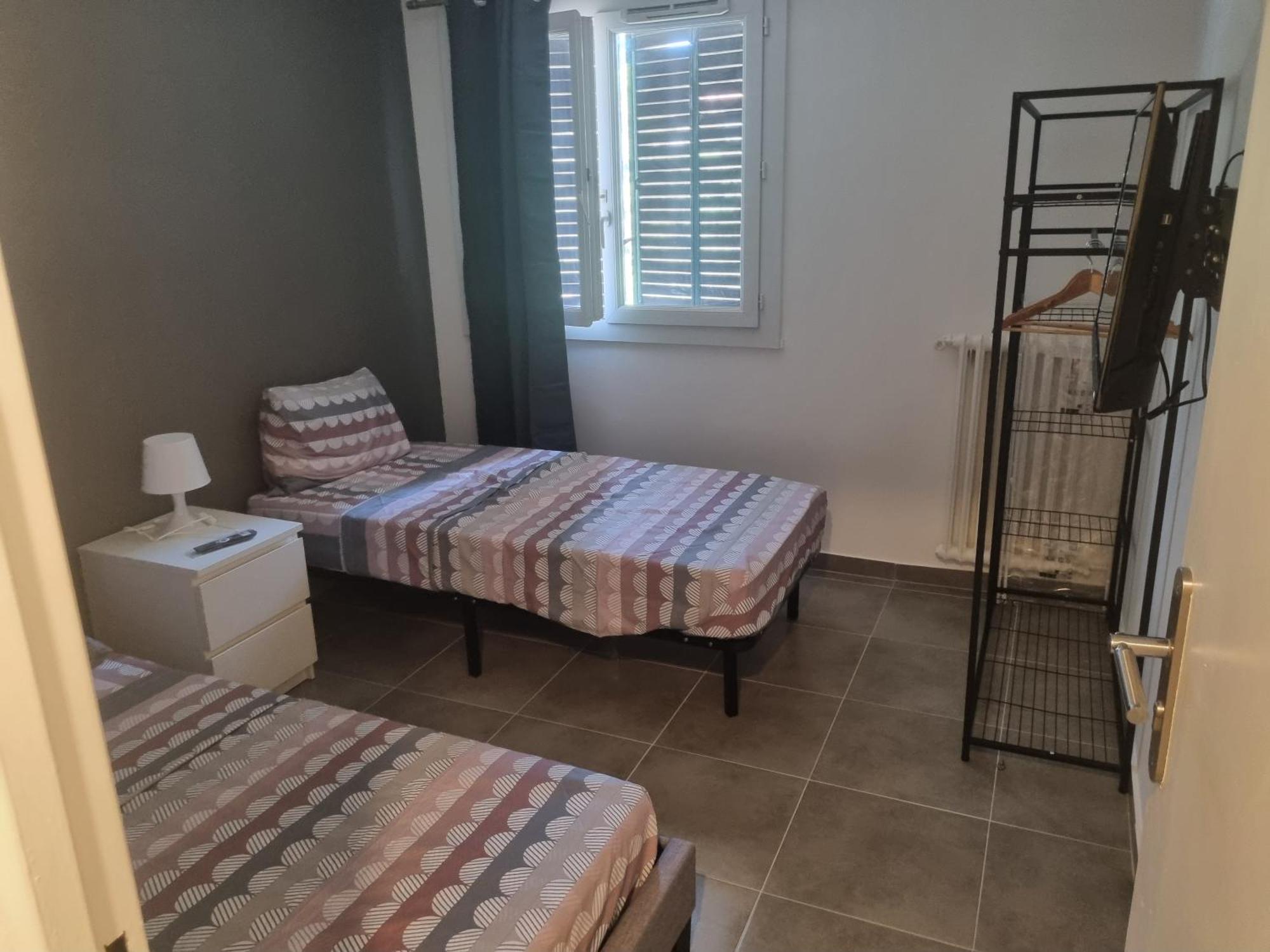 ניס Chambre Privative Renove 2024, Climatisation, Tramway Sur Place , 12 Min Centre, 16 Min Plage, Apercu Lateral Mer, 2 Wc Avec 2 Salle De Bain, Private Room Renovated 2024, Air-Conditioned , Tram On Spot, 2 Toilets And 2 Bathrooms מראה חיצוני תמונה