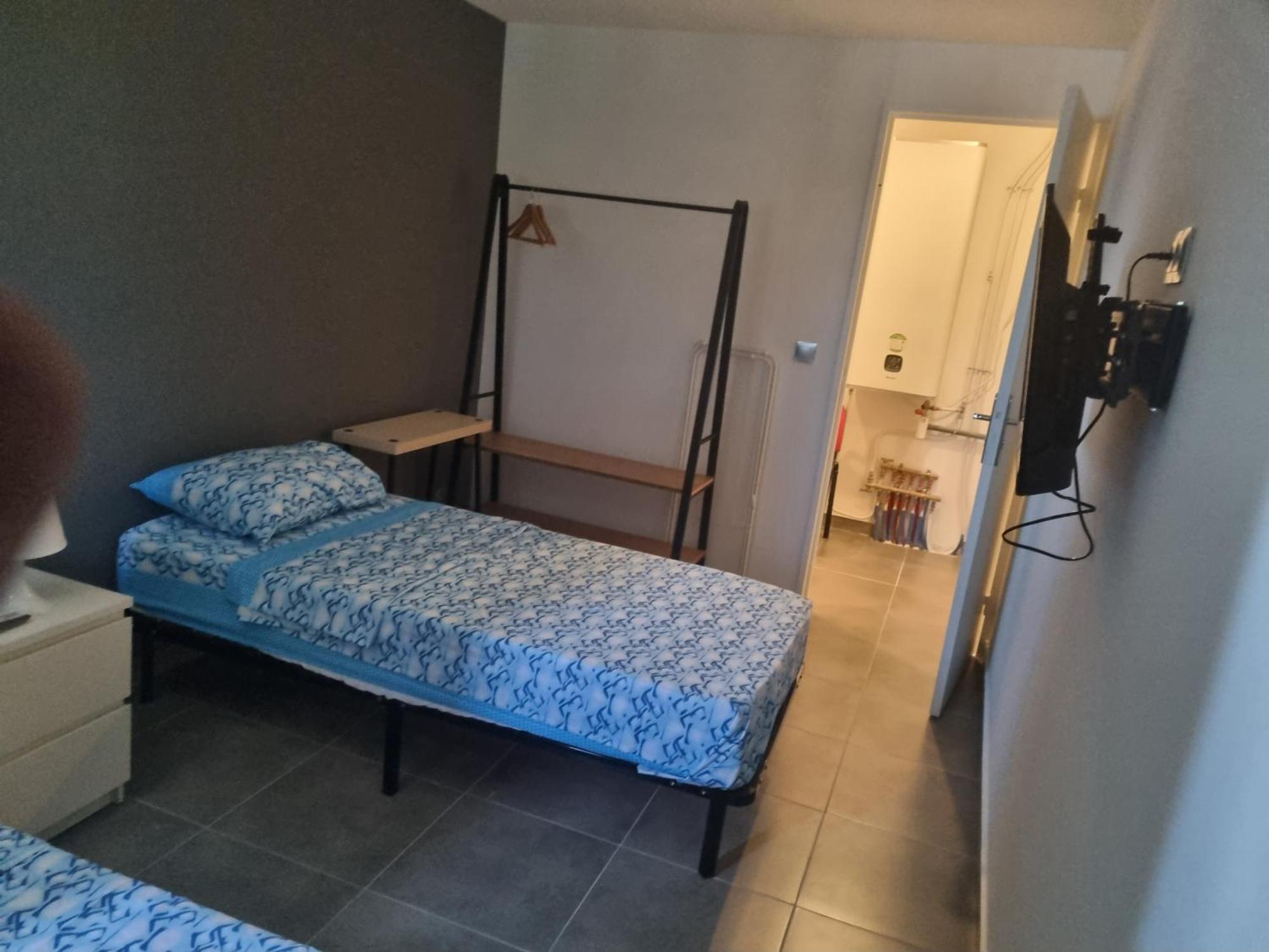 ניס Chambre Privative Renove 2024, Climatisation, Tramway Sur Place , 12 Min Centre, 16 Min Plage, Apercu Lateral Mer, 2 Wc Avec 2 Salle De Bain, Private Room Renovated 2024, Air-Conditioned , Tram On Spot, 2 Toilets And 2 Bathrooms מראה חיצוני תמונה
