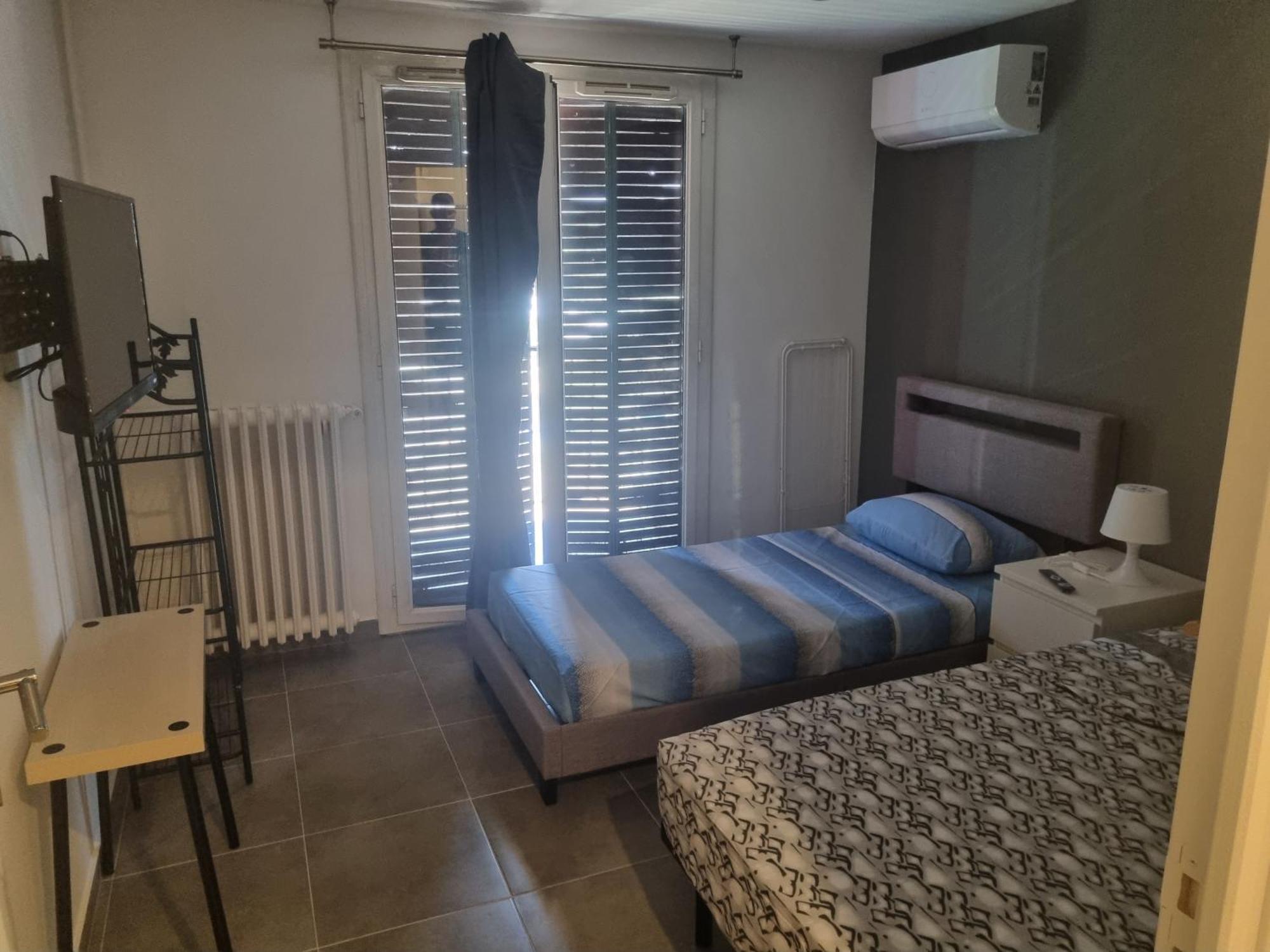 ניס Chambre Privative Renove 2024, Climatisation, Tramway Sur Place , 12 Min Centre, 16 Min Plage, Apercu Lateral Mer, 2 Wc Avec 2 Salle De Bain, Private Room Renovated 2024, Air-Conditioned , Tram On Spot, 2 Toilets And 2 Bathrooms מראה חיצוני תמונה