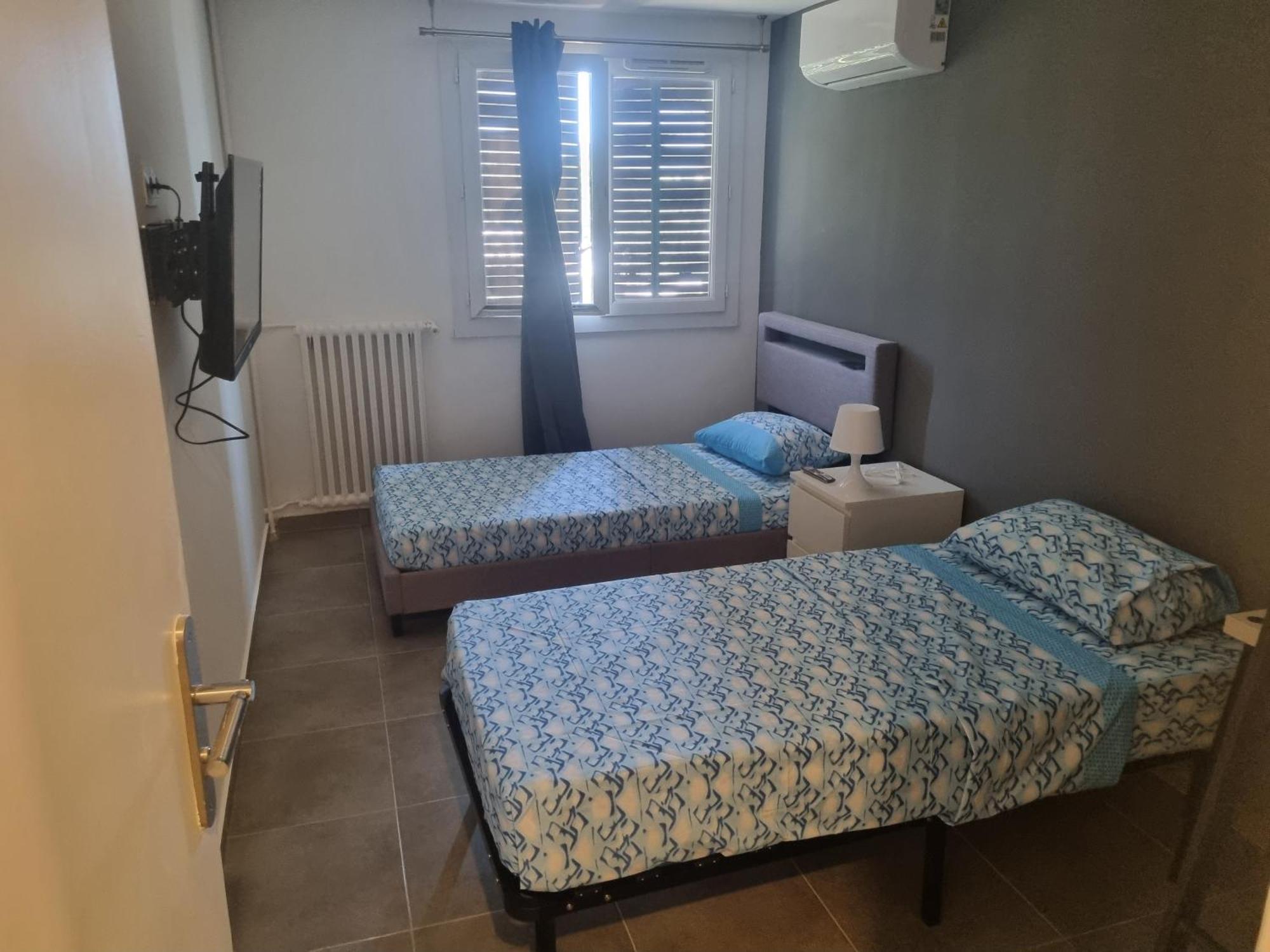 ניס Chambre Privative Renove 2024, Climatisation, Tramway Sur Place , 12 Min Centre, 16 Min Plage, Apercu Lateral Mer, 2 Wc Avec 2 Salle De Bain, Private Room Renovated 2024, Air-Conditioned , Tram On Spot, 2 Toilets And 2 Bathrooms מראה חיצוני תמונה